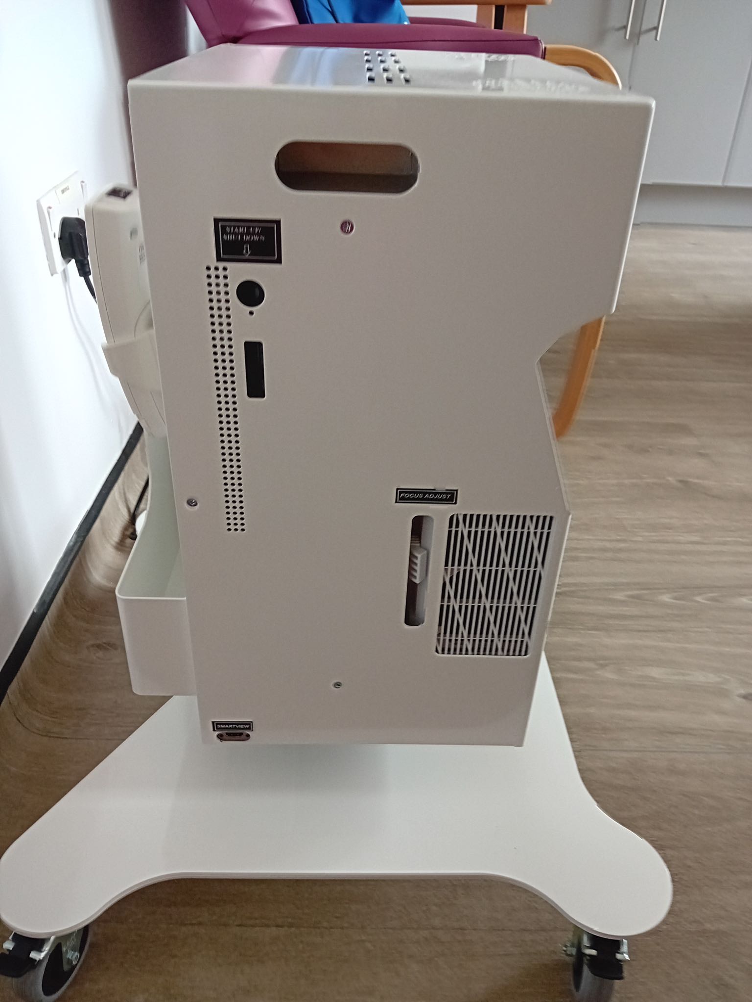 omiVista Interactive Table a@2x