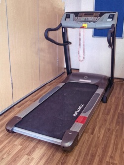 Exercise Treadmill for leg and cardiovascular exercise